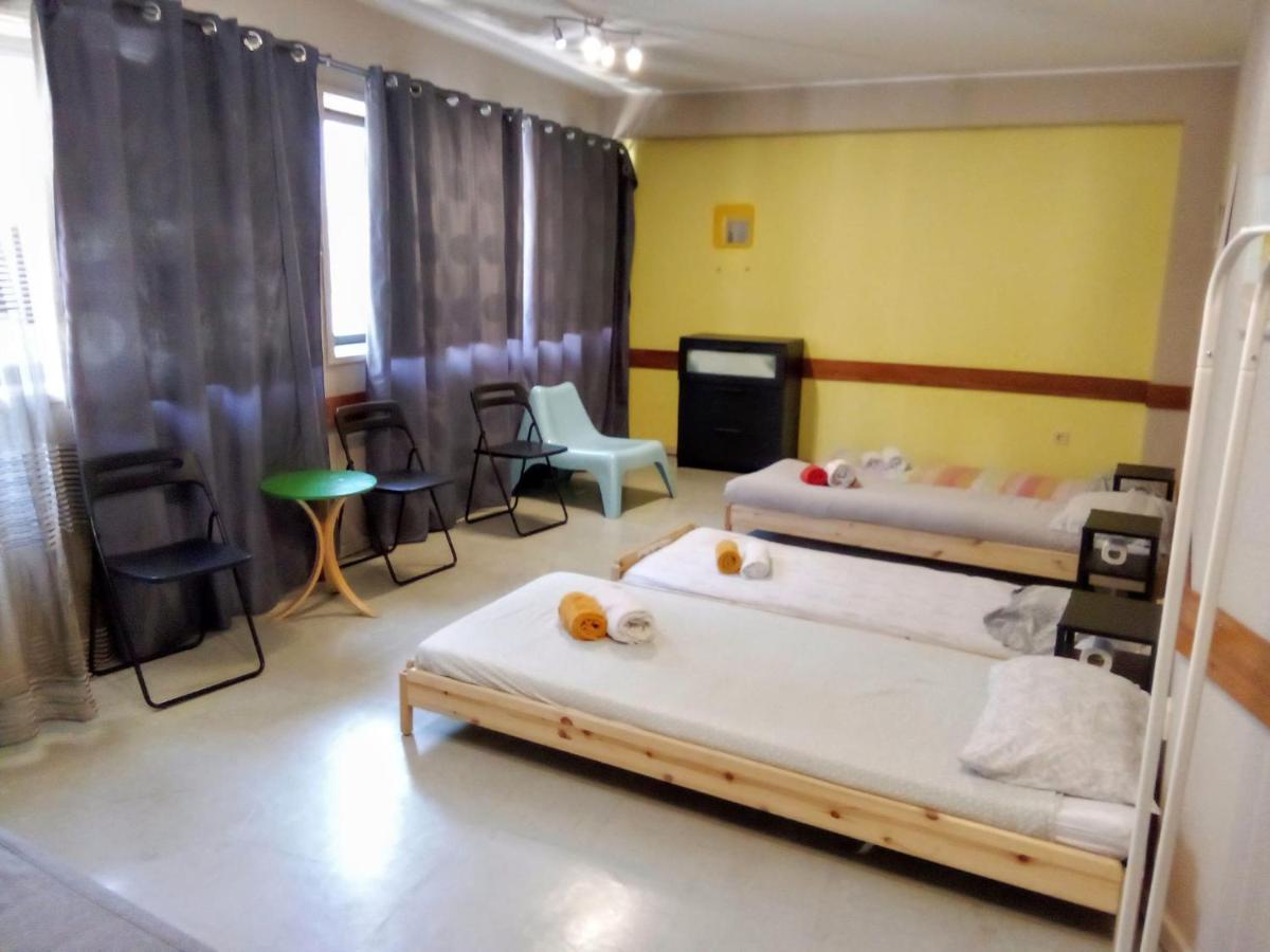 City Drops Hostel Batalhaprivate Room OOporto Esterno foto
